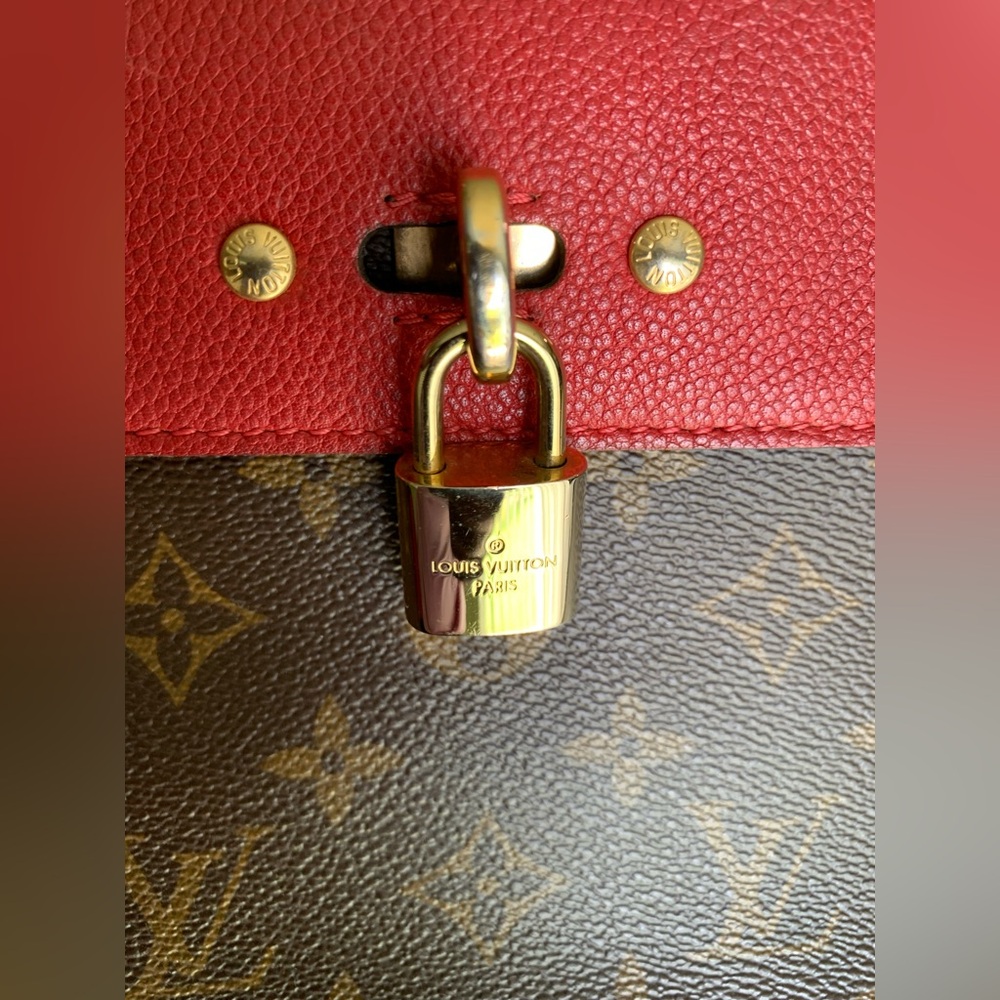 Louis Vuitton Venus Monogram Cerise Red Canvas Handbag - Picture 8 of 16